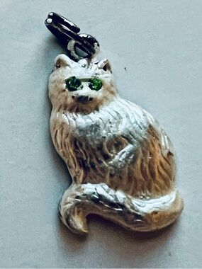 Kitty Cat Charm Silver and Green Crystal Eyes NWOT
